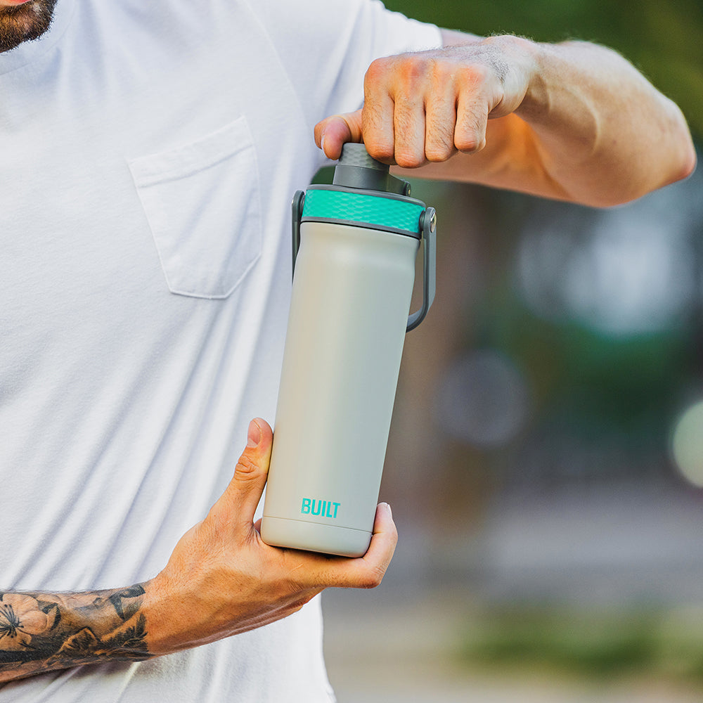built-24oz-bedford-dualid-water-bottle-dual-function-lid-leakproof-temperature-c image 2