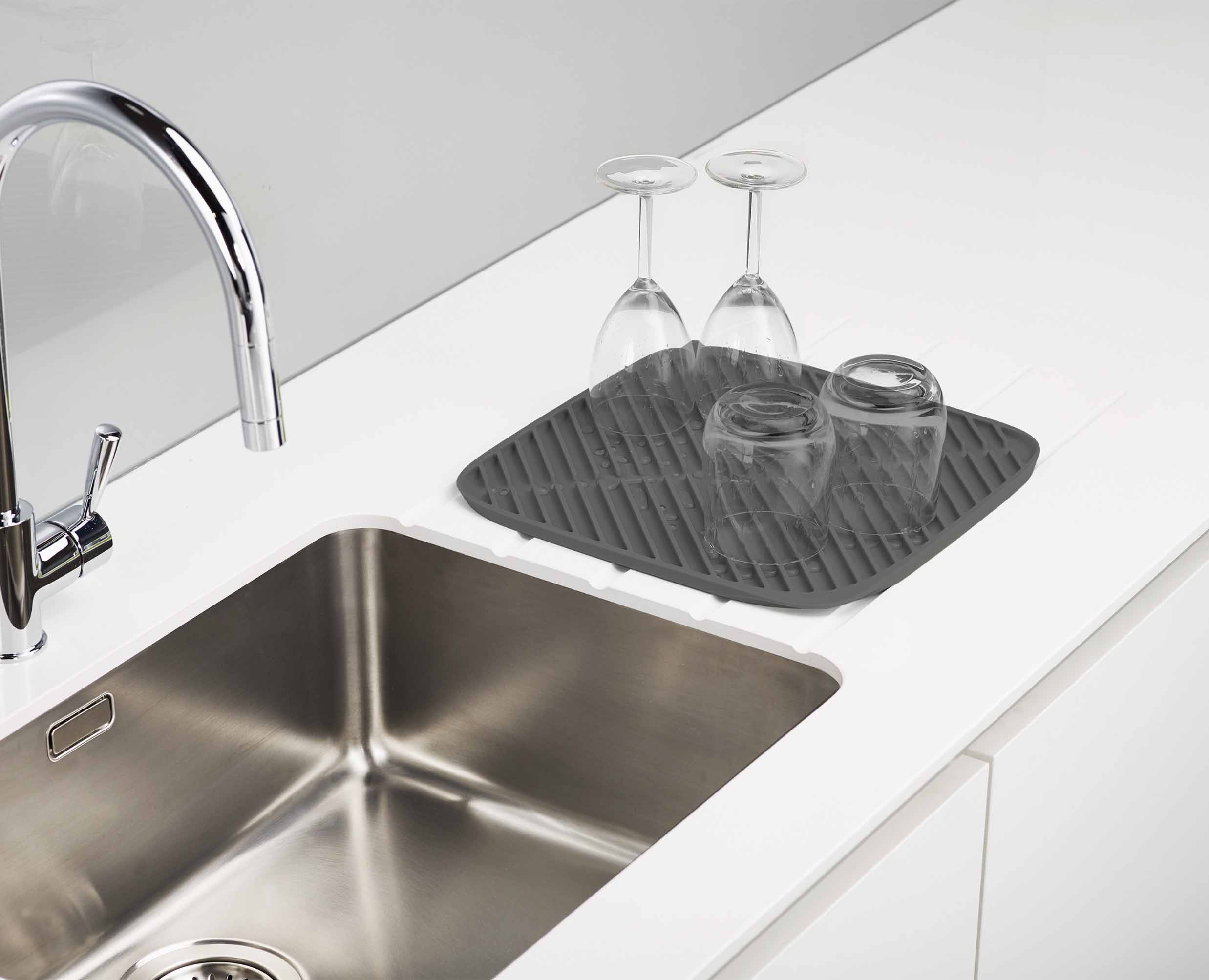 joseph-joseph-flume-grey-dish-draining-mat-foldable-scratch-proof image 4