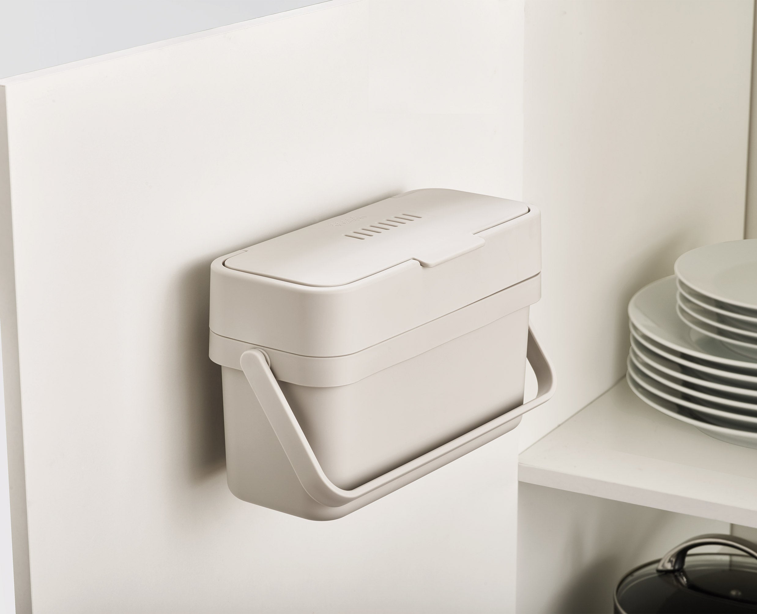 joseph-joseph-compo-4l-stone-food-waste-caddy-starter-set-with-liners-and-odour- image 4