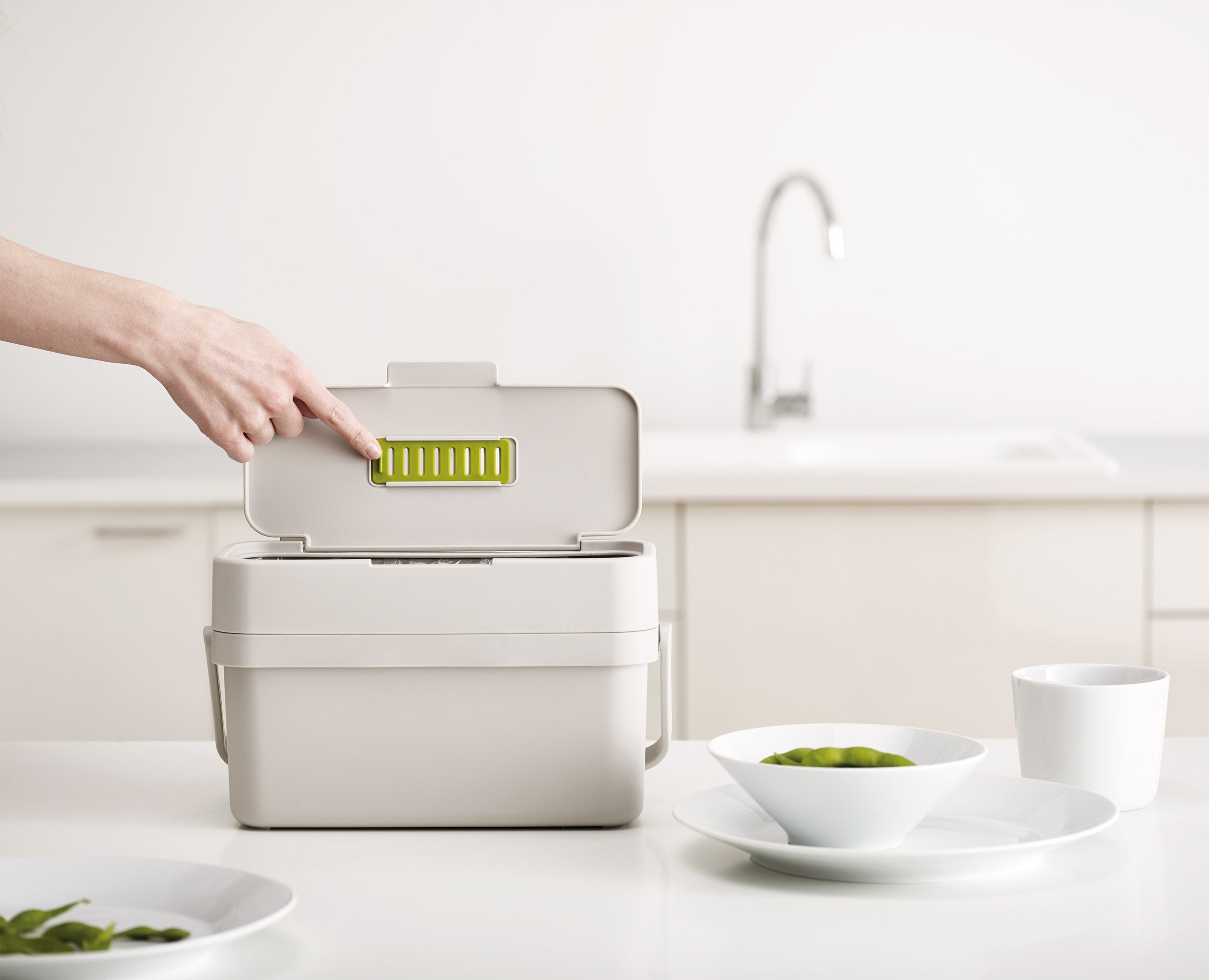 joseph-joseph-compo-4l-stone-food-waste-caddy-starter-set-with-liners-and-odour- image 2