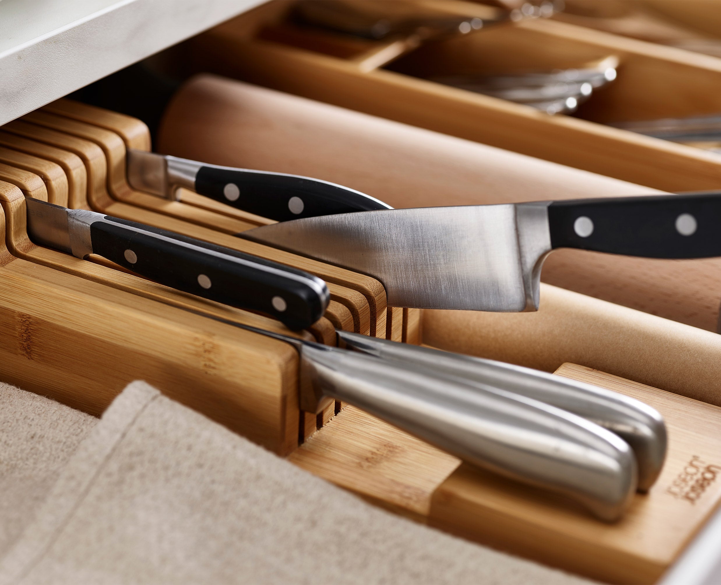 joseph-joseph-drawerstore-bamboo-2-piece-cutlery-knife-organiser-set image 4