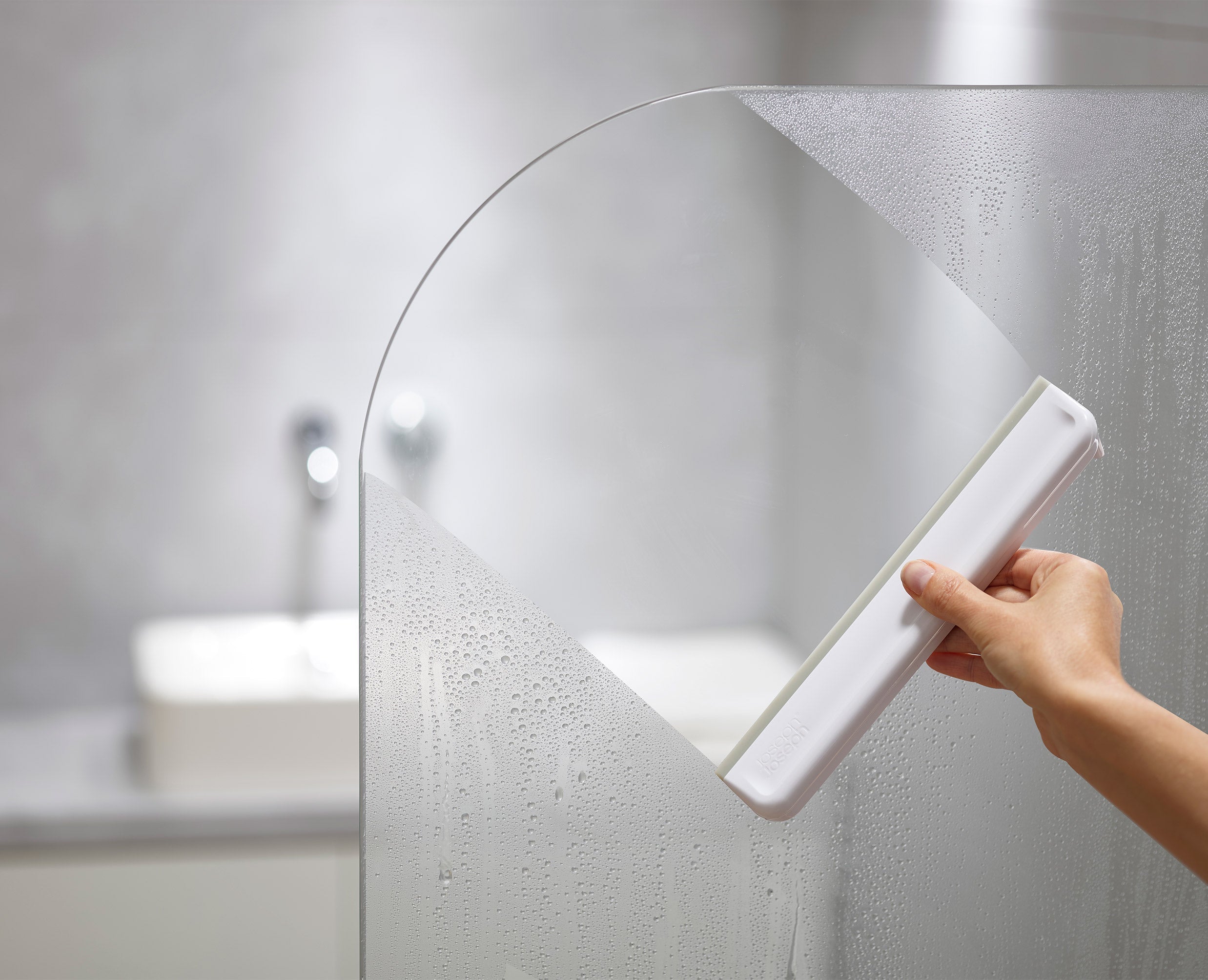 joseph-joseph-easystore-shower-squeegee-2-pack-light-grey-flexible-silicone-blad image 2
