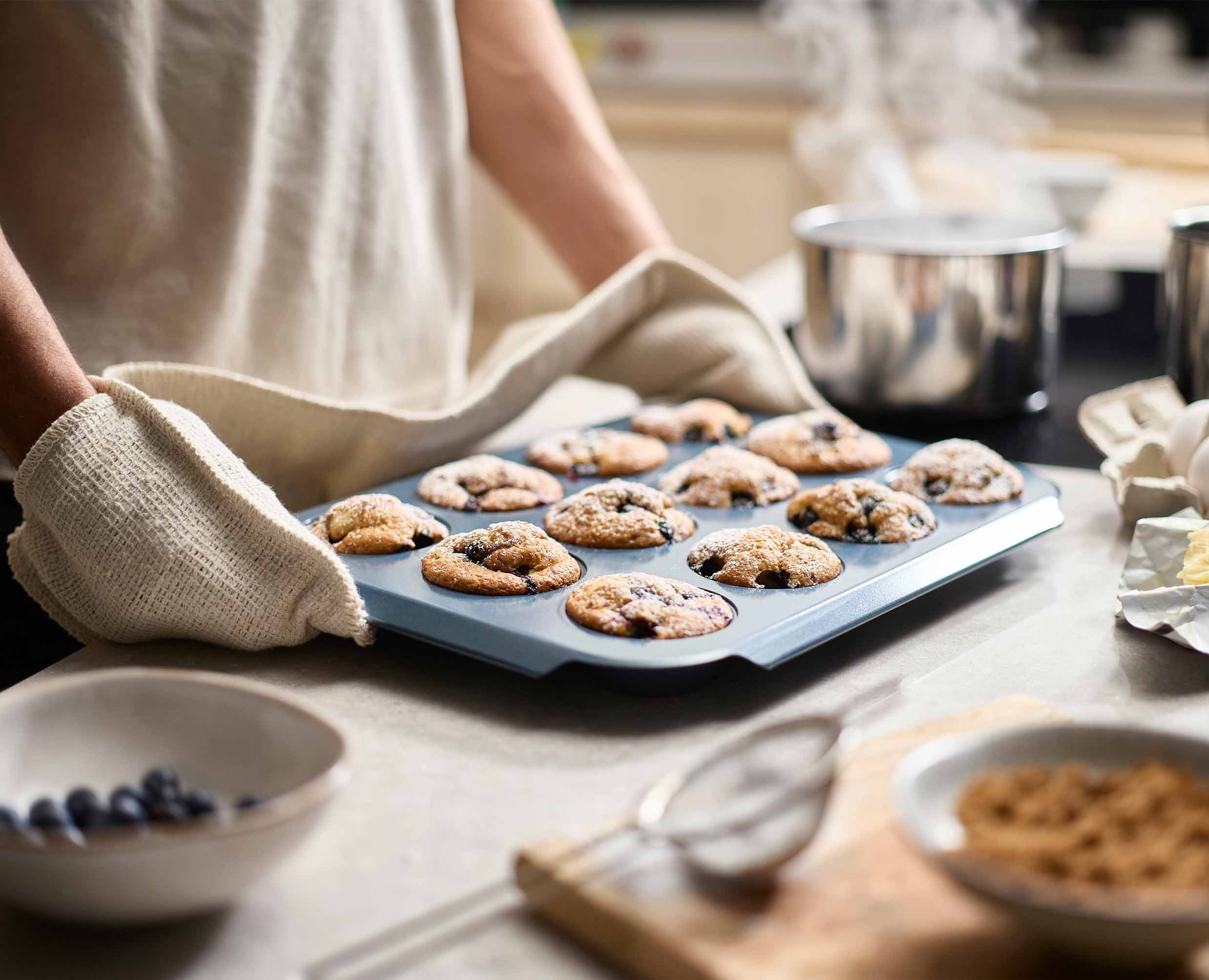 joseph-joseph-nest-bake-non-stick-12-cup-blue-muffin-tray-stackable-ptfe-free-ov image 3